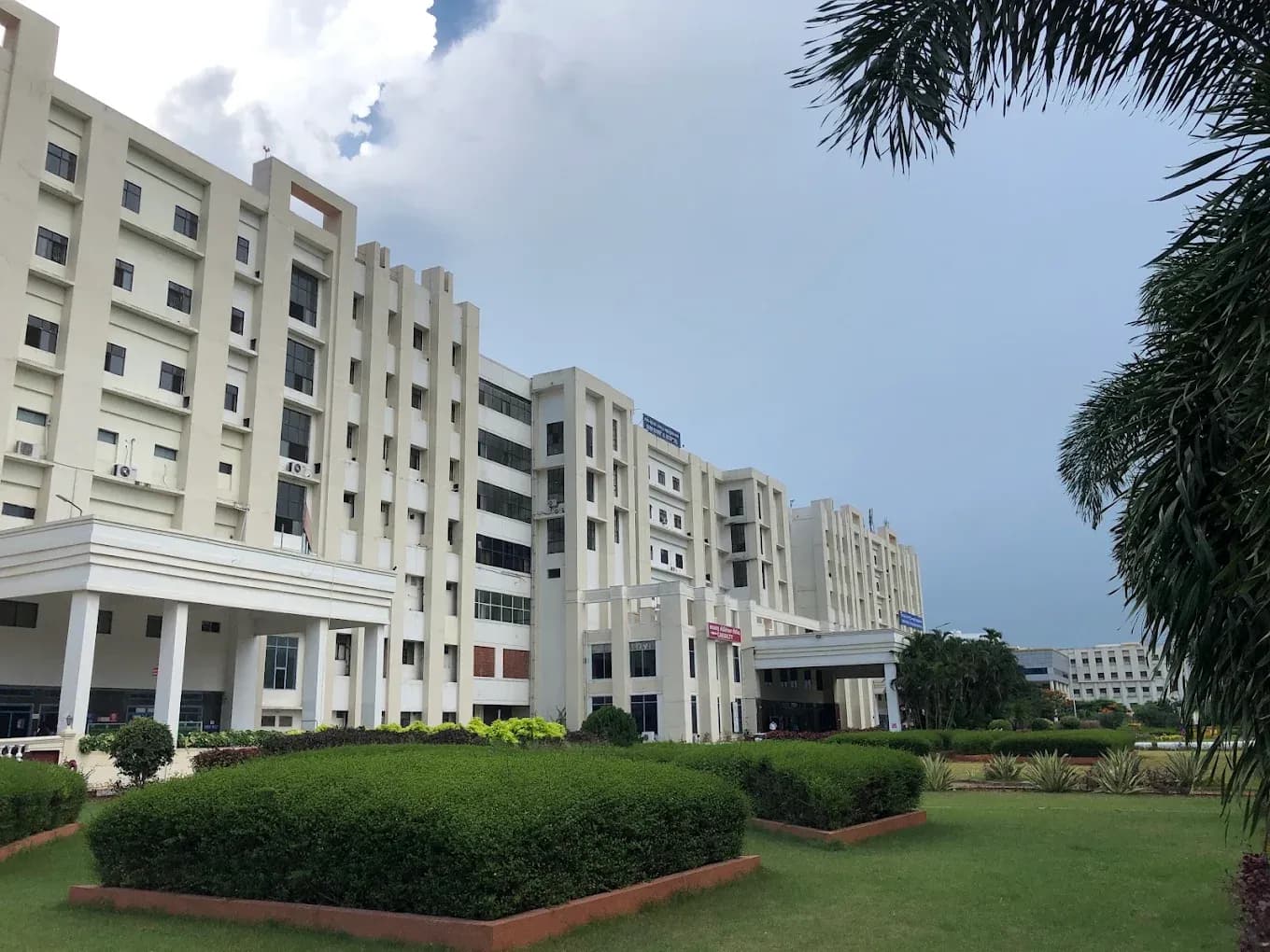 SRM Medical College Hospital & Research Centre, Kattankulathur
