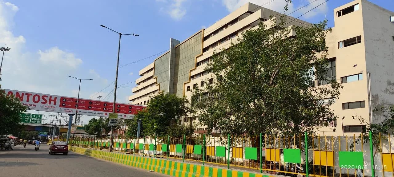 Santosh Medical College, Ghaziabad